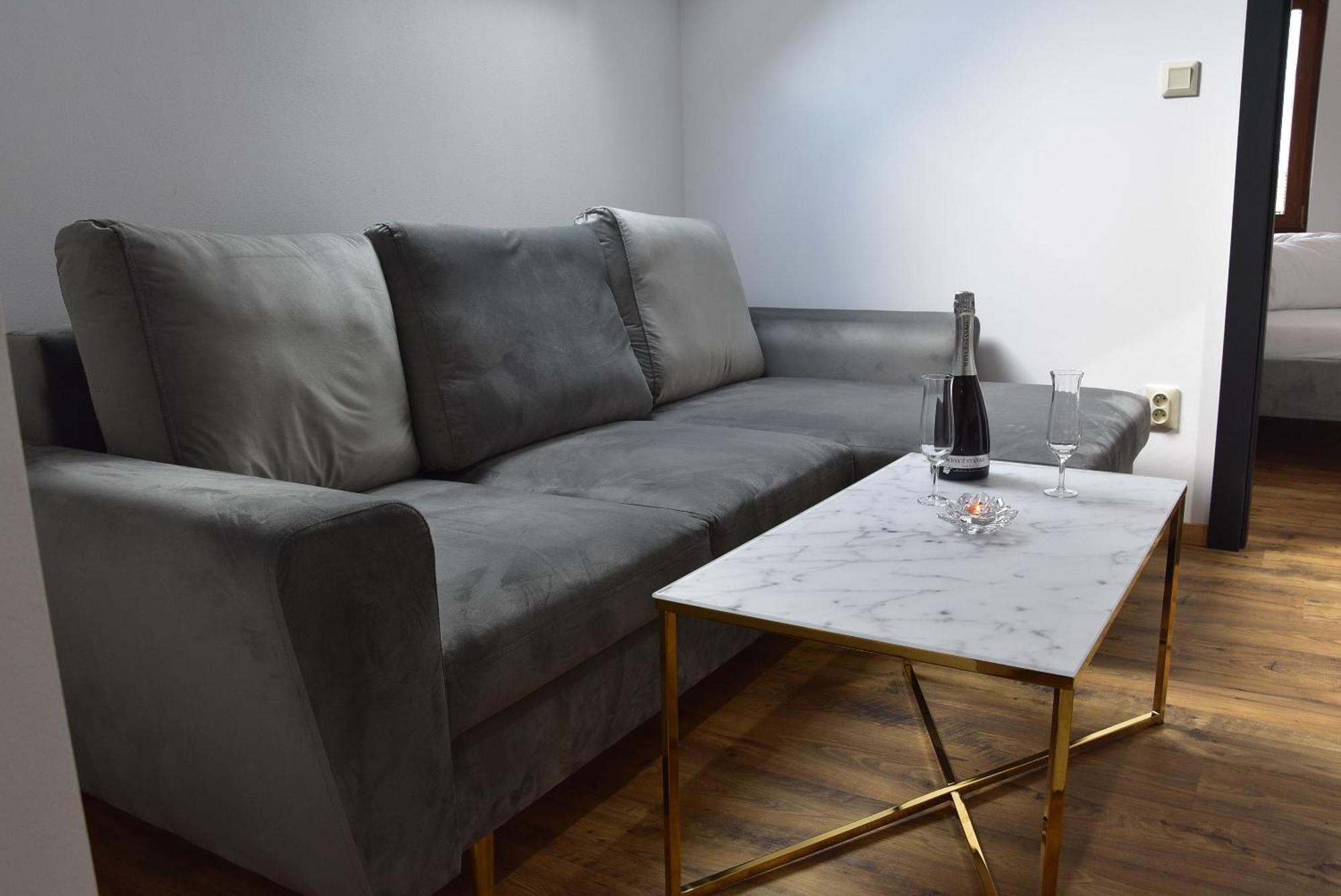 Apartmany Zakovce & Spa Vel'ka Lomnica Esterno foto